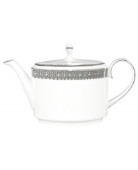 Inspired by the luxurious details that mark a Vera Wang gown, the Lace dinnerware and dishes set features a delicate, lace-patterned border in gleaming platinum. Inspired by the luxurious details that mark a Vera Wang gown, the Lace dinnerware and dishes set features a delicate, lace-patterned border in gleaming platinum.