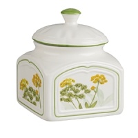 Bring a touch of nature and country charm to the table with the Althea Nova collection from Villeroy & Boch. Each unique piece is decorated with botanicals and herbs in watercolor hues. Bring a touch of nature and country charm to the table with the Althea Nova collection from Villeroy & Boch. Each unique piece is decorated with botanicals and herbs in watercolor hues.