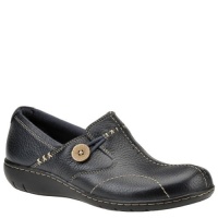 Clarks Women's Sixty Delta Slip-On - 7.5 M - Navy Clarks Women's Sixty Delta Slip-On - 7.5 M - Navy