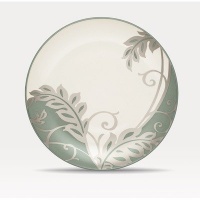 Noritake Colorwave Green Plume Plate, 8-1/4-inch Noritake Colorwave Green Plume Plate, 8-1/4-inch