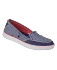 Chill out your weekend look with the Waverly sneakers by Dr. Scholl's. The brand's well-known comfort blends with a charming slip-on design with frayed details for worn-in style. Chill out your weekend look with the Waverly sneakers by Dr. Scholl's. The brand's well-known comfort blends with a charming slip-on design with frayed details for worn-in style.