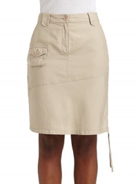 THE LOOKBanded waist with belt loopsFront zip and button closureSide seam pockets Front button gusset pocketSeam detailsDrawstring detail on sideBack button gusset pocketsTHE FITAbout 21 longTHE MATERIALOrganic cottonCARE & ORIGINMachine washImportedModel shown is 5'9½ (176cm) wearing US size 4. THE LOOKBanded waist with belt loopsFront zip and button closureSide seam pockets Front button gusset pocketSeam detailsDrawstring detail on sideBack button gusset pocketsTHE FITAbout 21 longTHE MATERIALOrganic cottonCARE & ORIGINMachine washImportedModel shown is 5'9½ (176cm) wearing US size 4.