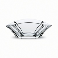 Designed by Thomas Bastide, this bowl's fan shape was inspired by the leaves of a gingko biloba tree. Designed by Thomas Bastide, this bowl's fan shape was inspired by the leaves of a gingko biloba tree.