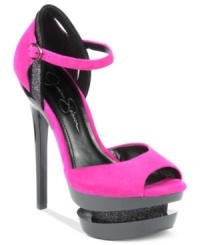 Fashion-forward style. Jessica Simpson's Casper platform sandals are brightly-colored with a unique contrasting platform. Fashion-forward style. Jessica Simpson's Casper platform sandals are brightly-colored with a unique contrasting platform.