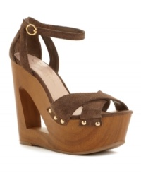 Make the cut: Jessica Simpson's Niki wedge sandals take your style in a fierce direction with stunning cut-out detail at the heel and platform. Make the cut: Jessica Simpson's Niki wedge sandals take your style in a fierce direction with stunning cut-out detail at the heel and platform.