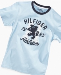 A classy style to take to school, this t-shirt from Tommy Hilfiger is a crisp look. A classy style to take to school, this t-shirt from Tommy Hilfiger is a crisp look.