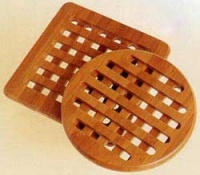 Lipper International Trivets, Set of 2, Bamboo Lipper International Trivets, Set of 2, Bamboo