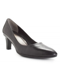 The Easy Spirit Quota Pumps define the classic career pump with their versatile profile, comfort sole and wearable heel in a range of finishes that beautifully blend tailoring and durability. The Easy Spirit Quota Pumps define the classic career pump with their versatile profile, comfort sole and wearable heel in a range of finishes that beautifully blend tailoring and durability.