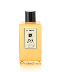 The scent of clementine leaves in the morning dew sparkles above a heart of orange blossom and water lily, transporting the wearer to a garden oasis. Orange Blossom Shower Gel gently fragrances and cleanses the skin. Lush and softly foaming, it's pure relaxation. The scent of clementine leaves in the morning dew sparkles above a heart of orange blossom and water lily, transporting the wearer to a garden oasis. Orange Blossom Shower Gel gently fragrances and cleanses the skin. Lush and softly foaming, it's pure relaxation.