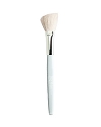 Trishs Brush 65 Angled Contour is diagonally shaped to expertly place and blend color on the contours of the face for effortless sculpting power. Handcrafted for exquisite quality and durability Precision cut for technically perfect results Brass ferrules Trishs Brush 65 Angled Contour is diagonally shaped to expertly place and blend color on the contours of the face for effortless sculpting power. Handcrafted for exquisite quality and durability Precision cut for technically perfect results Brass ferrules