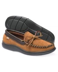 Spend your downtime in style when you slip into this pair of men's house shoes. These comfortable suede slippers for men offer all the comfort and warmth you need to kick back and relax. Spend your downtime in style when you slip into this pair of men's house shoes. These comfortable suede slippers for men offer all the comfort and warmth you need to kick back and relax.