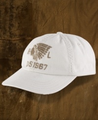 Washed and faded for an old-school vibe, this American classic is crafted from timeworn cotton twill with heritage-inspired embroidery at the front. Washed and faded for an old-school vibe, this American classic is crafted from timeworn cotton twill with heritage-inspired embroidery at the front.