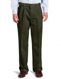 Dockers Men's Comfort Khaki D4 Relaxed Fit Pleated Pant, Olive, 40x29 Dockers Men's Comfort Khaki D4 Relaxed Fit Pleated Pant, Olive, 40x29