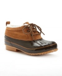 With a waterproof upper and a plush faux-fur lining, Khombu's Gloxxy boots are as durable and warm as they look. With a waterproof upper and a plush faux-fur lining, Khombu's Gloxxy boots are as durable and warm as they look.