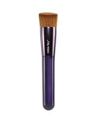 Finally, a foundation brush for use with all formulations - liquid, cream or powder. Shiseido's innovative technology combines with traditional Japanese brush-making techniques to create the perfect foundation finish. Excellent pick-up of all types of formulas for a uniform application and impeccable finish. Gently tapered strands create an angled slant that best allows bristles to reach all facial contours. Short handle allows for precise control during application and portability for travel. Finally, a foundation brush for use with all formulations - liquid, cream or powder. Shiseido's innovative technology combines with traditional Japanese brush-making techniques to create the perfect foundation finish. Excellent pick-up of all types of formulas for a uniform application and impeccable finish. Gently tapered strands create an angled slant that best allows bristles to reach all facial contours. Short handle allows for precise control during application and portability for travel.