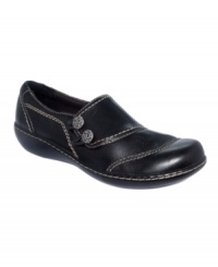 Clarks' Ashland Alpine flats are super comfortable with elastic gore on the sides for easy slip-on entry. Clarks' Ashland Alpine flats are super comfortable with elastic gore on the sides for easy slip-on entry.