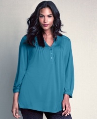 Leave a lasting impression in Style&co.'s long sleeve plus size top, accented by a lace back. (Clearance) Leave a lasting impression in Style&co.'s long sleeve plus size top, accented by a lace back. (Clearance)