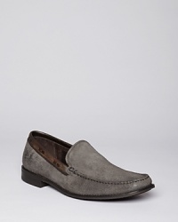 An effortless, casual cool Venetian loafer in sophisticated suede demonstrates your keen sense of style and masculine aesthetic. An effortless, casual cool Venetian loafer in sophisticated suede demonstrates your keen sense of style and masculine aesthetic.