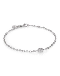 A delicate diamond pavé station centers PANDORA's 18K white gold bracelet. A delicate diamond pavé station centers PANDORA's 18K white gold bracelet.