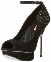 Betsey Johnson Women's Tryyst Platform Pump