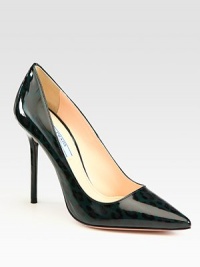 Printed patent leather design with a pointed toe. Self-covered heel, 4 (100mm)Patent leather upperPoint toeLeather lining and solePadded insoleMade in Italy Printed patent leather design with a pointed toe. Self-covered heel, 4 (100mm)Patent leather upperPoint toeLeather lining and solePadded insoleMade in Italy