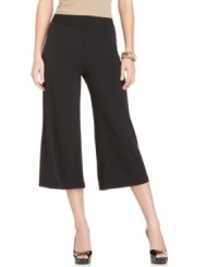 Elementz's gaucho pants are so effortless to throw on for around-town-wear. Casual yet sleek, these pants always look pulled-together. Elementz's gaucho pants are so effortless to throw on for around-town-wear. Casual yet sleek, these pants always look pulled-together.