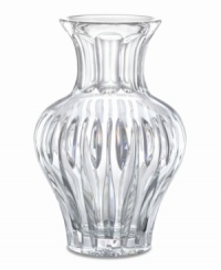 Classic milk-jug shaping with a vertical wedge-cut design, give this 10 lead crystal vase a contemporary appeal. Classic milk-jug shaping with a vertical wedge-cut design, give this 10 lead crystal vase a contemporary appeal.