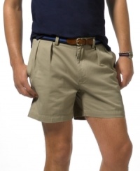 Essential classic-fitting pleated shorts in durable cotton twill. Essential classic-fitting pleated shorts in durable cotton twill.