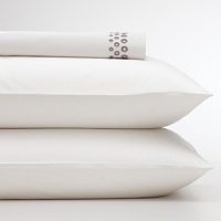 Unmatched opulence from this percale sheeting. Features a eyelet detail. Unmatched opulence from this percale sheeting. Features a eyelet detail.