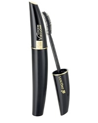 A LANCÔME FIRST: 100° LASH CURVE WITH DIVINE LENGTH ALL DAY. CurlGuard™ formula lengthens and holds a divine lash curve for 12 hours. The KeepCurl™ brush provides an outstanding eyelash curler effect. Long-lasting formula is virtually smudge-proof, tear-proof and easily removable. A LANCÔME FIRST: 100° LASH CURVE WITH DIVINE LENGTH ALL DAY. CurlGuard™ formula lengthens and holds a divine lash curve for 12 hours. The KeepCurl™ brush provides an outstanding eyelash curler effect. Long-lasting formula is virtually smudge-proof, tear-proof and easily removable.