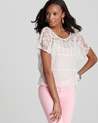 Articulated in supple silk lace, this Ella Moss top channels feminine style with irresistible charm. Articulated in supple silk lace, this Ella Moss top channels feminine style with irresistible charm.
