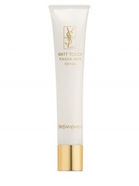 Smoothes and refines the skin's texture, offering radiance to a matte complexion and helps makeup last all day. It can be used to reduce shiny areas throughout the day. 1 oz. Smoothes and refines the skin's texture, offering radiance to a matte complexion and helps makeup last all day. It can be used to reduce shiny areas throughout the day. 1 oz.