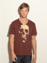 GUESS Quick Fate Basic V-Neck Tee GUESS Quick Fate Basic V-Neck Tee