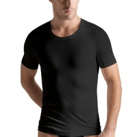 Hanro Men's Cotton Superior Short Sleeve Crew Neck Shirt Hanro Men's Cotton Superior Short Sleeve Crew Neck Shirt