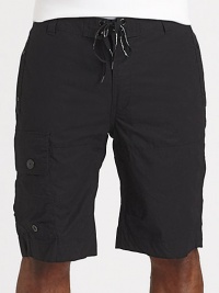 The perennially essential Outrigger short is crafted from crisp cotton poplin with utility details for the definition of athletic style.Drawstring tie waistSide slash, cargo pocketsInseam, about 11CottonMachine washImported The perennially essential Outrigger short is crafted from crisp cotton poplin with utility details for the definition of athletic style.Drawstring tie waistSide slash, cargo pocketsInseam, about 11CottonMachine washImported