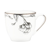 This stylish platinum-banded pattern features charcoal-like florals that decorate the rim and interior of each piece. Inspired by the designs found in an artist's sketchbook, Floral Illustrations serves as the perfect canvas for any meal. This stylish platinum-banded pattern features charcoal-like florals that decorate the rim and interior of each piece. Inspired by the designs found in an artist's sketchbook, Floral Illustrations serves as the perfect canvas for any meal.