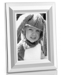 The picture of elegance, this Beveled frame looks perfectly polished in timeless silver plate from Martha Stewart Collection. The picture of elegance, this Beveled frame looks perfectly polished in timeless silver plate from Martha Stewart Collection.