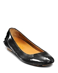 Bold and bright or soft and natural, KORS Michael Kors' ballet flats are an undeniable essential. Bold and bright or soft and natural, KORS Michael Kors' ballet flats are an undeniable essential.