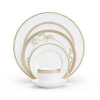 Vera Lace Gold adds certain opulence and grandeur to the Vera Wang dinnerware portfolio. This refined pattern weaves a unique combination of tailored lace bands and delicate florals into one. Vera's attention to every detail is apparent in this extraordinary pattern. Vera Lace Gold adds certain opulence and grandeur to the Vera Wang dinnerware portfolio. This refined pattern weaves a unique combination of tailored lace bands and delicate florals into one. Vera's attention to every detail is apparent in this extraordinary pattern.