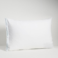 Hudson Park's Italian Percale Collection is a simple and elegant cotton percale with double rows of satin stitching.