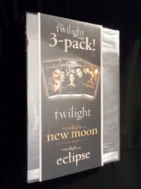 The Twilight Saga (Twilight / New Moon / Eclipse) The Twilight Saga (Twilight / New Moon / Eclipse)