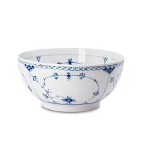 The elegant Blue Fluted Half Lace collection was launched in 1775. The Blue Fluted pattern offers much more than a dinner service. It also includes a large selection of striking accessories that will be enjoyed by anyone with an affinity for classic design.