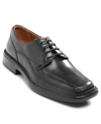 Combining two timeless looks, these smooth leather oxford men's dress shoes from Alfani strike the right balance between a bike and moc toe. Combining two timeless looks, these smooth leather oxford men's dress shoes from Alfani strike the right balance between a bike and moc toe.