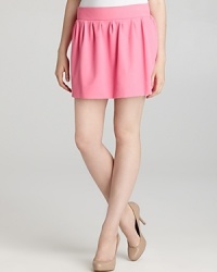 Vibrantly punctuate your feminine style with this pop-bright DIANE von FURSTENBERG skirt, flaunting a flirtatious mini silhouette. Vibrantly punctuate your feminine style with this pop-bright DIANE von FURSTENBERG skirt, flaunting a flirtatious mini silhouette.
