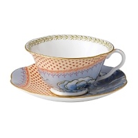The latest addition to the Wedgwood Harlequin Tea Story, the Butterfly Bloom blue peony cup & saucer feature vintage-inspired colors, patterns and shapes finely detailed on bone china with elegant gold rims. Boxed in signature Wedgwood packaging, it's a fabulous gift for any true tea lover. The latest addition to the Wedgwood Harlequin Tea Story, the Butterfly Bloom blue peony cup & saucer feature vintage-inspired colors, patterns and shapes finely detailed on bone china with elegant gold rims. Boxed in signature Wedgwood packaging, it's a fabulous gift for any true tea lover.