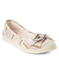 Light and airy with pretty cut-outs, Roxy's Buoy flats are ladylike with a sporty sole. Light and airy with pretty cut-outs, Roxy's Buoy flats are ladylike with a sporty sole.