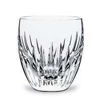 The rich, beveled pattern emphasizes the gleam of the sensuously curved crystal. The rich, beveled pattern emphasizes the gleam of the sensuously curved crystal.