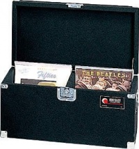 Odyssey CLP200P Carpeted Pro Lp Case With Recessed Hardware For 200 Vinyl Lp's Odyssey CLP200P Carpeted Pro Lp Case With Recessed Hardware For 200 Vinyl Lp's