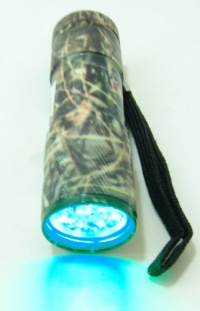 WOODLAND CAMO 9-LED Flashlight - GREEN LED WOODLAND CAMO 9-LED Flashlight - GREEN LED