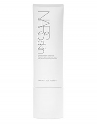 This gentle, hydrating cream cleanser washes away makeup and impurities with a luxurious lather that pampers skin. Conditioning botanical extracts--including aloe and macadamia nut oil--create soft, supple skin. 4.4 oz. This gentle, hydrating cream cleanser washes away makeup and impurities with a luxurious lather that pampers skin. Conditioning botanical extracts--including aloe and macadamia nut oil--create soft, supple skin. 4.4 oz.